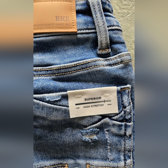 BKE Andi Flare Jeans in Dark Blue Denim - Picture 6 of 10